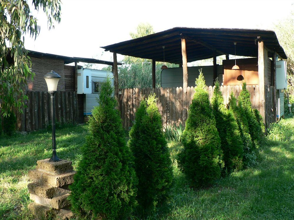 International Glamping Lago Di Bracciano Trevignano Romano Exterior photo